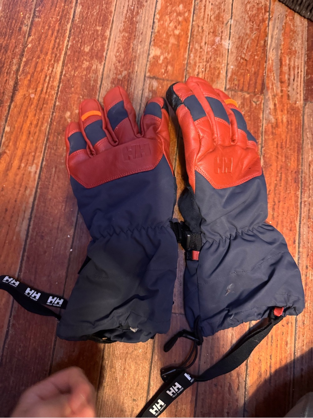 Helly Hansen Navy and Red Insulated Ski Gloves